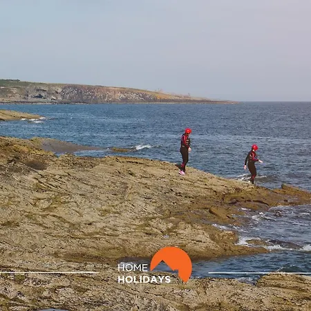 #109 Zelio House By Holidays *