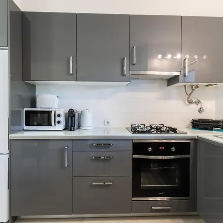#109 Zelio House By Holidays *