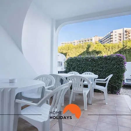 #109 Zelio House By Holidays Semesterbostad